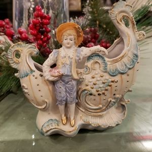Occupied japan porcelain figuring